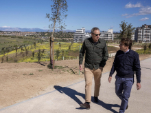El alcalde de Madrid durante la visita al Parque Princesa de Asturias