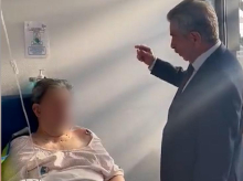 El polémico vídeo de Revilla cantando sin mascarilla en un hospital