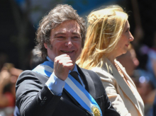 El presidente electo de Argentina Javier Milei realiza un recorrido hasta la Casa Rosada