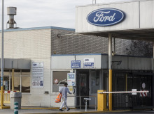 Entrada a la factoría de Ford en la localidad valenciana de Almussafes