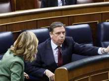 El ministro Luis Planas sufrió un vértigo en el Pleno del Congreso
