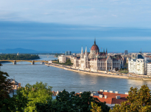 Panorámica de Budapest, con el Parlamento húngaro