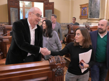 El portavoz del BNG, Francisco Jorquera; la alcaldesa de La Coruña, Inés Rey, y el edil de Economía, José Manuel Lage