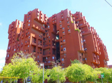 El edificio Walden 7, en Sant Just Desvern (Barcelona)