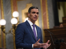 El presidente del Gobierno, Pedro Sánchez, interviene durante una sesión plenaria, en el Congreso
