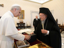 León XIV con el Patriarca