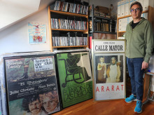 El presidente del Cine Club Calle Mayor, Roberto Martínez, en la sede de la asociación