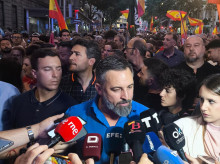 El líder de Vox, Santiago Abascal, declara ante los medios