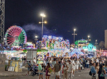 Imagen de archivo de atracciones de la feria

REMITIDA / HANDOUT por AYUNTAMIENTO DE MURCIA
Fotografía remitida a medios de comunicación exclusivamente para ilustrar la noticia a la que hace referencia la imagen, y citando la procedencia de la imagen en la firma
22/9/2024