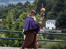 Peregrino en el camino a Palas de Rei.