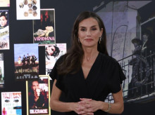Doña Letizia, durante la grabación de la felicitación al programa Historias de Nuestro Cine