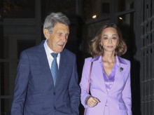 Isabel Preysler y Manuel Colonque en el funeral de Ira de Fustenberg en 2024