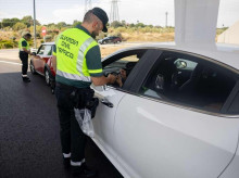 Un control de la Guardia Civil, muy habituales en verano