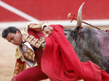Juan de Castilla durante la lidia a su primer toro de la tarde