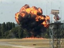 Explosión tras el accidente de la aeronave