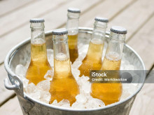 ¿Qué engorda más la clara de limón o la cerveza tradicional?