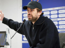 Piqué, en una rueda de prensa con el Andorra