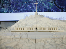 Una grieta central y un círculo junto a la entrada de la Basílica serán las principales novedades arquitectónicas del Valle de los Caídos