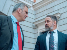 Javier Ortega Smith y Santiago Abascal, en una imagen de archivo en el Congreso de los Diputados