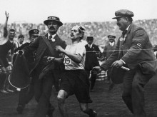 Llegada de Dorando Pietri en la Maratón de los Juegos Olímpicos de Londres