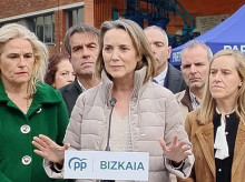 La vicesecretaria de Regeneración Institucional del Partido Popular, Cuca Gamarra, en un acto en Baracaldo (Vizcaya)