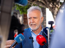 Torres garantiza el "compromiso" con la 'Agenda Canaria', pero pide a Clavijo que actúe en sus competencias

REMITIDA / HANDOUT por MINISTERIO DE POLÍTICA TERRITORIAL
Fotografía remitida a medios de comunicación exclusivamente para ilustrar la noticia a la que hace referencia la imagen, y citando la procedencia de la imagen en la firma
12/2/2026