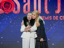 Gemma Cuervo y su hija Cayetana, en los Premios Sant Jordi de 2024
