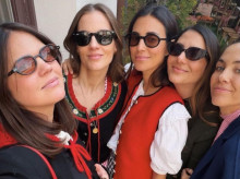 Encuentro de estilo en el lanzamiento de La Foresta x Flabelus: de izquierda a derecha, Blanca Miró (embarazada), Marta Sánchez-Moreno, Alex Rivière y Zina Charkoplia.
