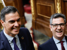 El presidente del Gobierno, Pedro Sánchez y el ministro de la Presidencia, Félix Bolaños