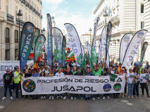 Miles de policías y guardias civiles recorren el centro de Madrid