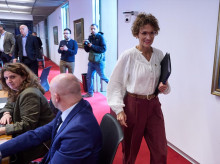La presidenta del Gobierno de Navarra, María Chivite, a su llegada a la comisión de investigación sobre la adjudicación de obras a Servinabar