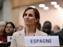 La ministra de Sanidad, Mónica García