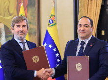Francisco Gea Pascual de Repsol y Héctor Obregón de PDVSA