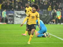 Karim Adeyemi celebra un gol con el Borussia Dortmund