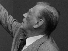 Josep Vilarasau junto a una pintura de Dalí, en 2004