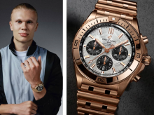 El futbolista noruego, Erling Haaland con una imagen del reloj