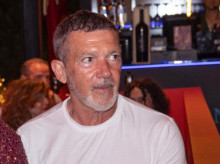 Antonio Banderas y Nicole Kimpel durante el concierto de Zucchero en el festival Starlite