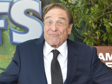 John Goodman en el estreno de 'Pitufos'