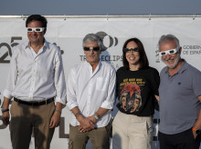Imagen de los ministros Óscar López, Fernando Grande-Marlaska, Diana Morant y Ángel Víctor Torres durante el seguimiento oficial del Eclipse total de Sol, en el Observatorio de Yebes.