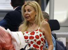 Ana Obregón en el aeropuerto
