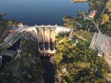 Presa del embalse de Valdeobispo (Cáceres)