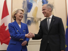 Encuentro entre el primer ministro canadiense, Mark Carney, y la presidenta de la Comisión Europea, Ursula Von der Leyen, el año pasado en Roma