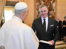 El Papa León XIV, junto al Caballero Supremo de los Caballeros de Colón, Patrick E. Kelly