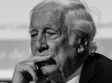 El presidente de Fraternidad Muprespa, Carlos Espinosa de los Monteros