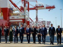 Imagen institucional del acto de inauguración de las dos nuevas grúas de la terminal de contenedores Hutchison Ports Best del Puerto de Barcelona.

KIKE RINCON / EUROPA PRESS
03/9/2026