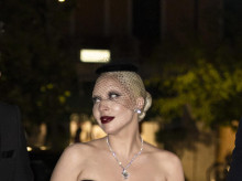 La cantante Lady Gaga y Michael Polansky durante el 81.º Festival Internacional de Cine de Venecia en 2024