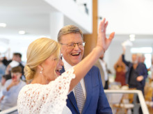 Imagen tomada este sábado durante la boda de Ximo Puig y Gabriela Bravo