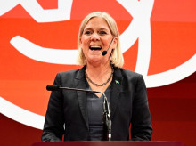Sweden's Social Democratic Party leader Magdalena Andersson speaks during the Social Democrats' election night party in Stockholm on September 13, 2026. Sweden's general election was too close to call early on September 14, 2026, as the incumbent prime minister and the left-wing opposition leader both said they were ready to govern and the far right was seen losing ground. With more than 90 percent of votes counted, four opposition parties led by Social Democratic leader Magdalena Andersson, held a three-seat majority in the 349-seat parliament over Prime Minister Ulf Kristersson's right-wing alliance, which includes the anti-immigration Sweden Democrats. (Photo by Jonas EKSTROMER / TT News Agency / AFP) / Sweden OUT