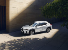 Lexus UX 2026
