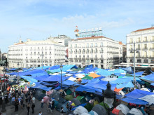 Tiendas de campaña de la acampada en la Puerta del Sol